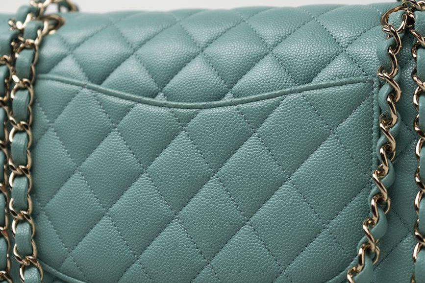 CHANEL Handbag 20C Tiffany Blue Caviar Quilted Classic Flap Medium Light Gold Hardware -Knockoff
