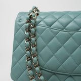 CHANEL Handbag 20C Tiffany Blue Caviar Quilted Classic Flap Medium Light Gold Hardware -Knockoff
