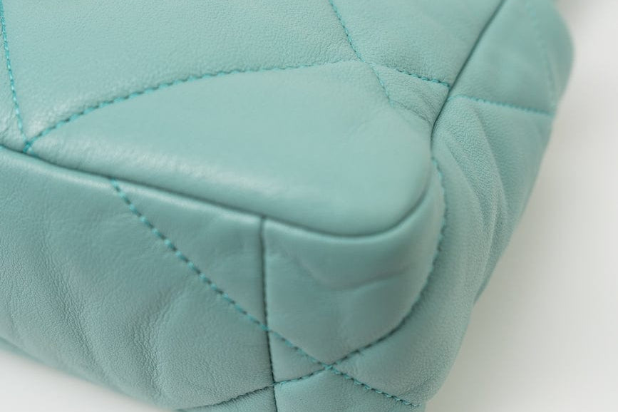 CHANEL Handbag 20C Tiffany Blue Goatskin 19 Flap Small Mixed Hardware -Knockoff
