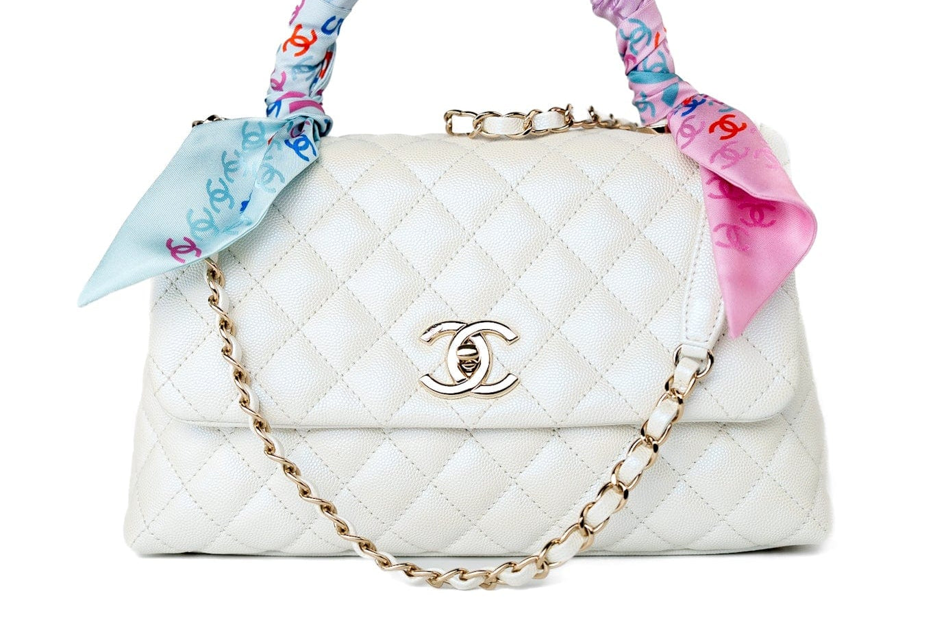 CHANEL Handbag 20K Iridescent White Caviar Quilted Coco Handle Medium Light Gold Hardware -Knockoff
