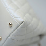 CHANEL Handbag 20K Iridescent White Caviar Quilted Coco Handle Medium Light Gold Hardware -Knockoff
