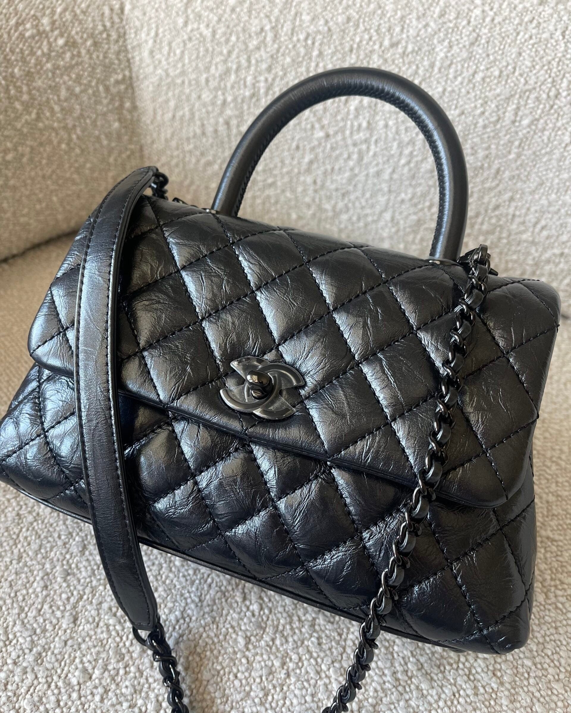 CHANEL Handbag 20P So Black Calfskin Quilted Coco Handle Small with Black Hardware -Knockoff
