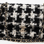 CHANEL Handbag 20S Ecru Black & White Tweed Quilted Medium Classic Flap LGHW -Knockoff
