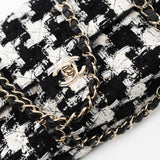 CHANEL Handbag 20S Ecru Black & White Tweed Quilted Medium Classic Flap LGHW -Knockoff
