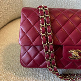 CHANEL Handbag 21A Burgundy Lambskin Quilted Classic Flap Medium LGHW -Knockoff
