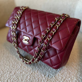 CHANEL Handbag 21A Burgundy Lambskin Quilted Classic Flap Medium LGHW -Knockoff
