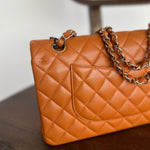 CHANEL Handbag 21A Caramel / Light Brown Caviar Quilted Classic Flap LGHW -Knockoff
