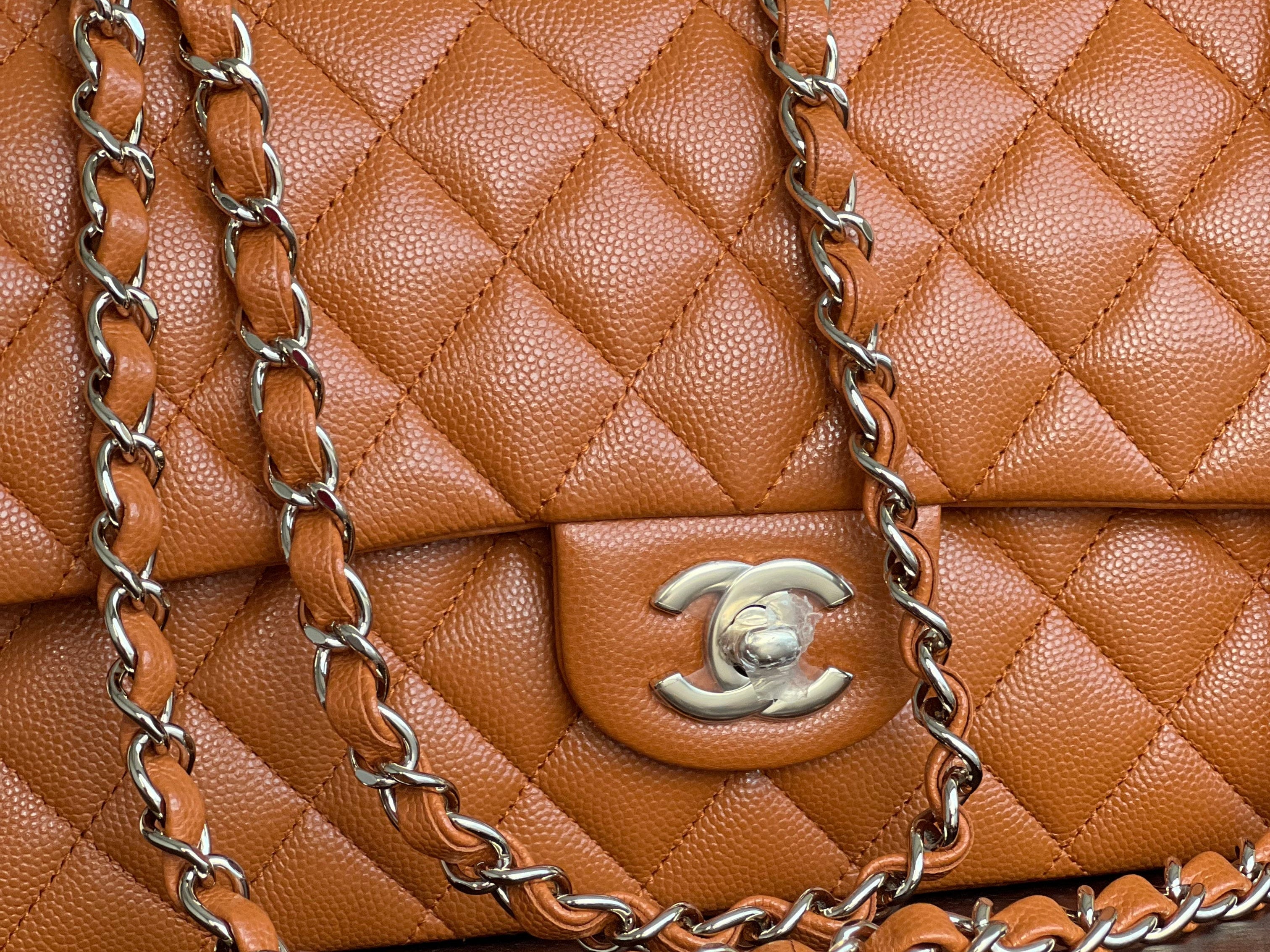 CHANEL Handbag 21A Caramel / Light Brown Caviar Quilted Classic Flap LGHW -Knockoff
