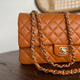 CHANEL Handbag 21A Caramel / Light Brown Caviar Quilted Classic Flap LGHW -Knockoff
