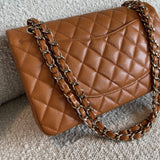 CHANEL Handbag 21A Caramel / Light Brown Caviar Quilted Classic Flap Medium LGHW -Knockoff
