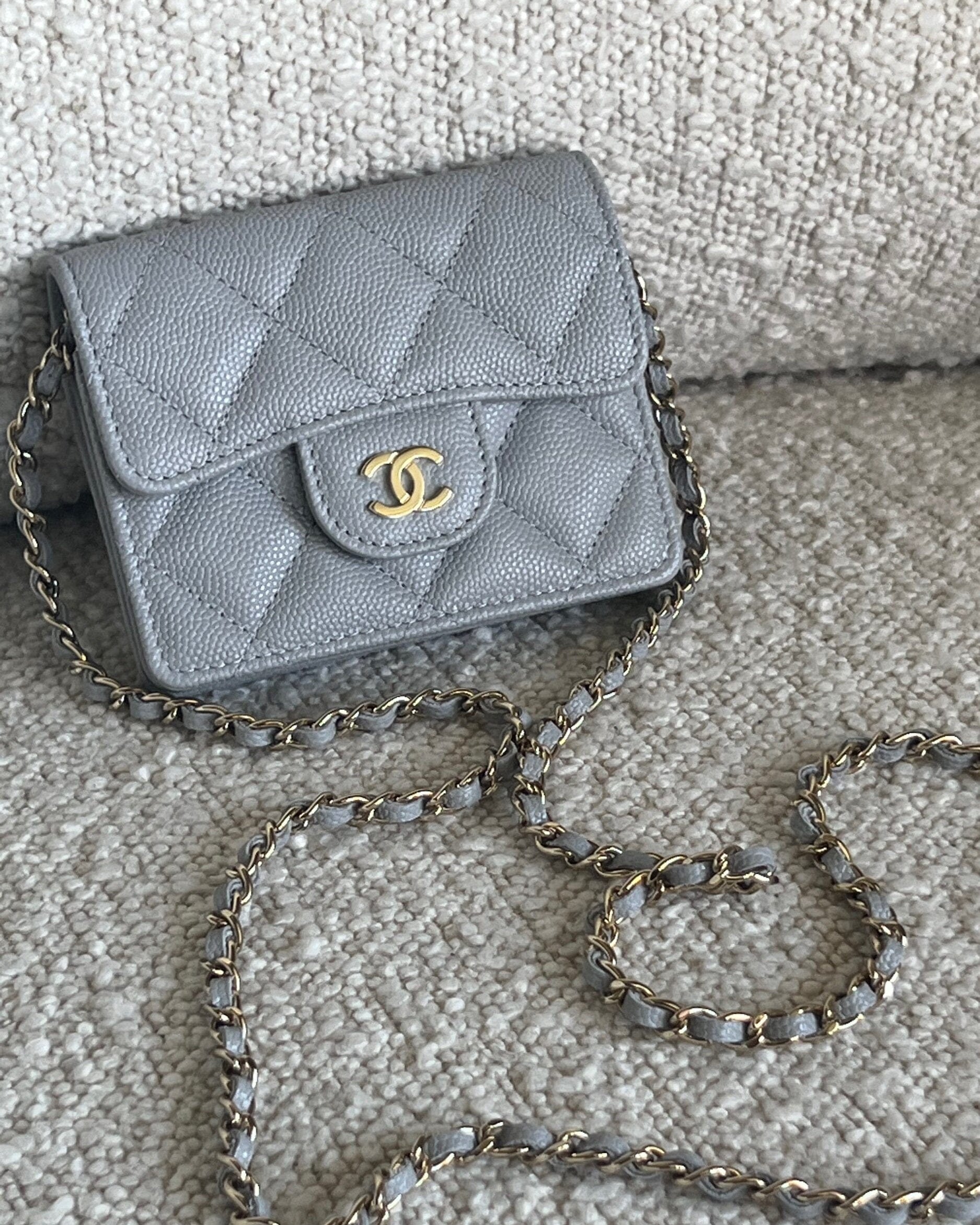 CHANEL Handbag 21A Caviar Quilted Flap Card Holder On Chain Grey -Knockoff
