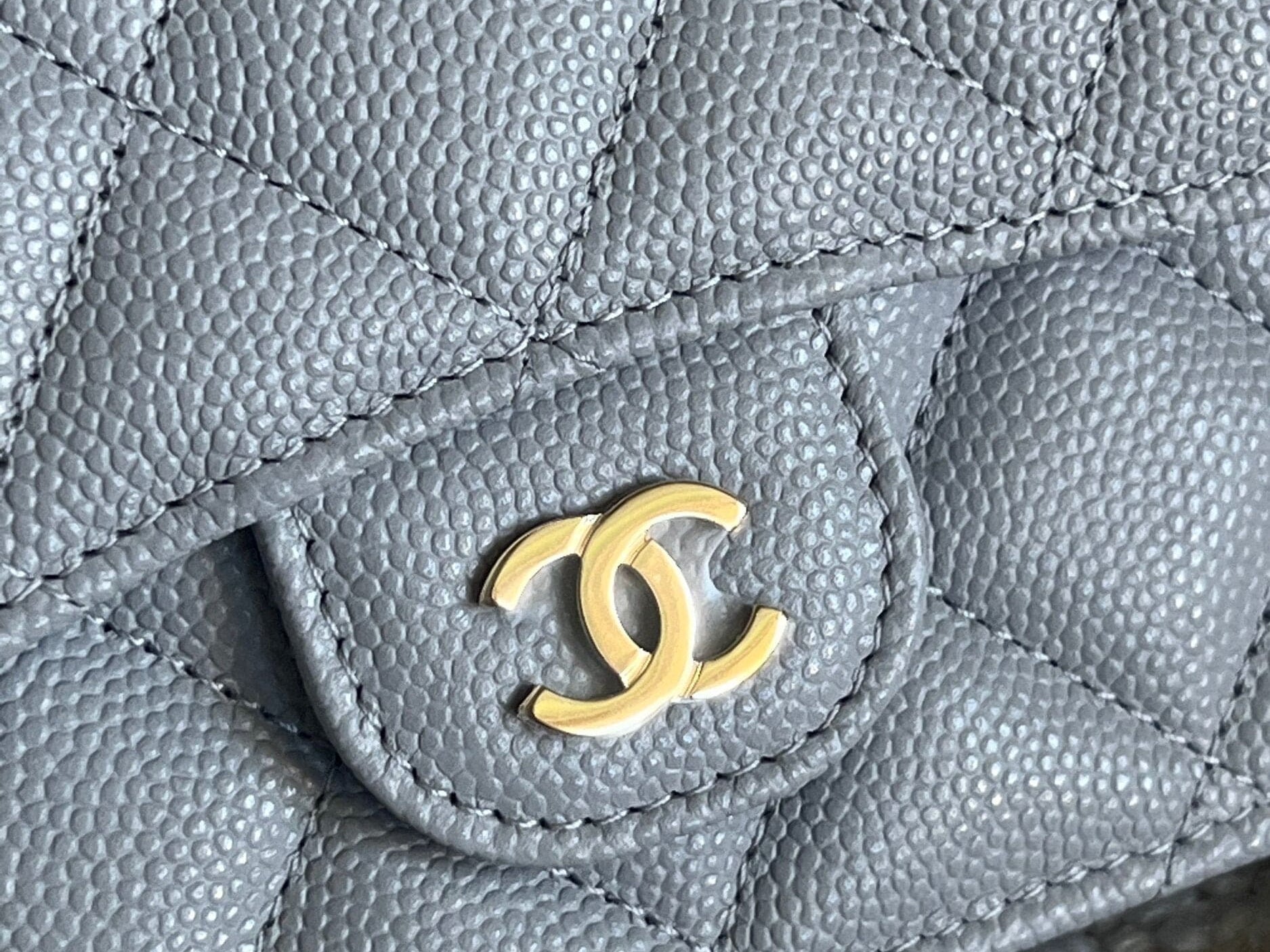 CHANEL Handbag 21A Caviar Quilted Flap Card Holder On Chain Grey -Knockoff
