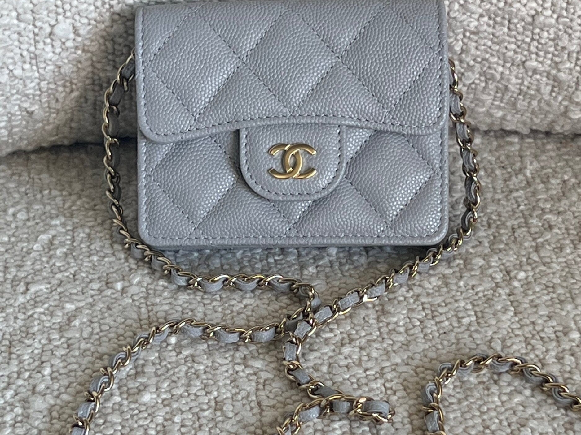 CHANEL Handbag 21A Caviar Quilted Flap Card Holder On Chain Grey -Knockoff
