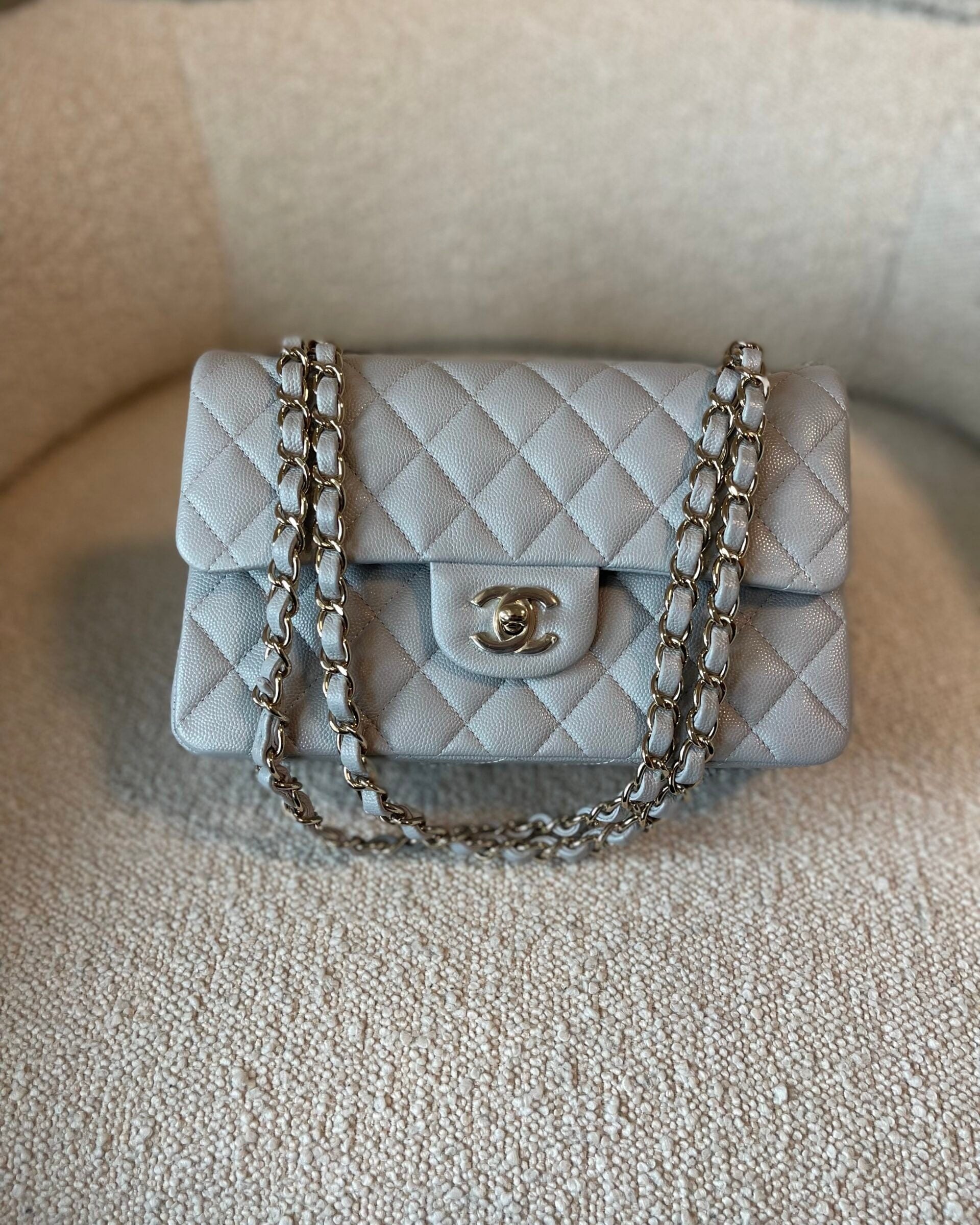 CHANEL Handbag 21A Grey Caviar Quilted Classic Flap Small LGHW -Knockoff
