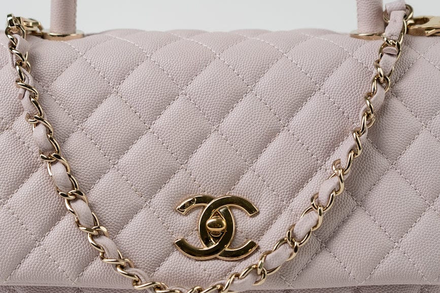 CHANEL Handbag 21A Lilac Coco Handle Medium (Old Small) LGHW -Knockoff
