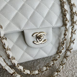 CHANEL Handbag 21A White Caviar Quilted Classic Flap Medium LGHW -Knockoff
