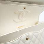 CHANEL Handbag 21A White/ Ivory Caviar Quilted Classic Flap Medium Light Gold Hardware -Knockoff
