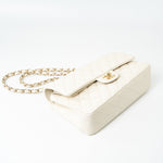 CHANEL Handbag 21A White/ Ivory Caviar Quilted Classic Flap Medium Light Gold Hardware -Knockoff
