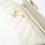 CHANEL Handbag 21A White/ Ivory Caviar Quilted Classic Flap Medium Light Gold Hardware -Knockoff
