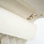 CHANEL Handbag 21A White/ Ivory Caviar Quilted Classic Flap Medium Light Gold Hardware -Knockoff
