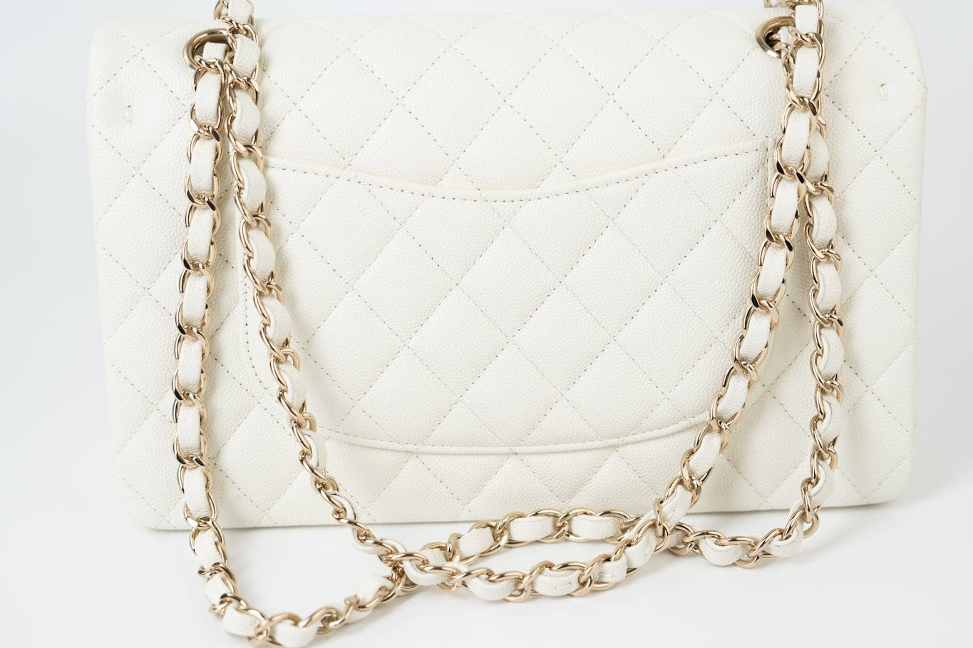 CHANEL Handbag 21A White/ Ivory Caviar Quilted Classic Flap Medium Light Gold Hardware -Knockoff
