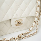 CHANEL Handbag 21A White/ Ivory Caviar Quilted Classic Flap Medium Light Gold Hardware -Knockoff
