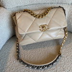 CHANEL Handbag 21B Beige Lambskin Quilted 19 Flap Medium/Large Mixed Hardware -Knockoff
