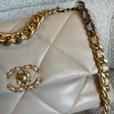 CHANEL Handbag 21B Beige Lambskin Quilted 19 Flap Medium/Large Mixed Hardware -Knockoff
