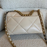 CHANEL Handbag 21B Beige Lambskin Quilted 19 Flap Medium/Large Mixed Hardware -Knockoff
