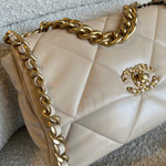 CHANEL Handbag 21B Beige Lambskin Quilted 19 Flap Medium/Large Mixed Hardware -Knockoff
