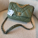 CHANEL Handbag 21B Military Green Lambskin Quilted 19 Flap Small Mixed Hardware -Knockoff
