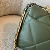 CHANEL Handbag 21B Military Green Lambskin Quilted 19 Flap Small Mixed Hardware -Knockoff
