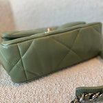 CHANEL Handbag 21B Military Green Lambskin Quilted 19 Flap Small Mixed Hardware -Knockoff
