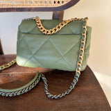 CHANEL Handbag 21B Military Green Lambskin Quilted 19 Flap Small Mixed Hardware -Knockoff
