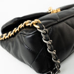 CHANEL Handbag 21C Black Lambskin Quilted 19 Flap Small Mixed Hardware -Knockoff
