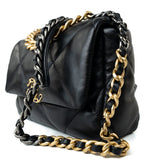 CHANEL Handbag 21C Black Lambskin Quilted 19 Flap Small Mixed Hardware -Knockoff
