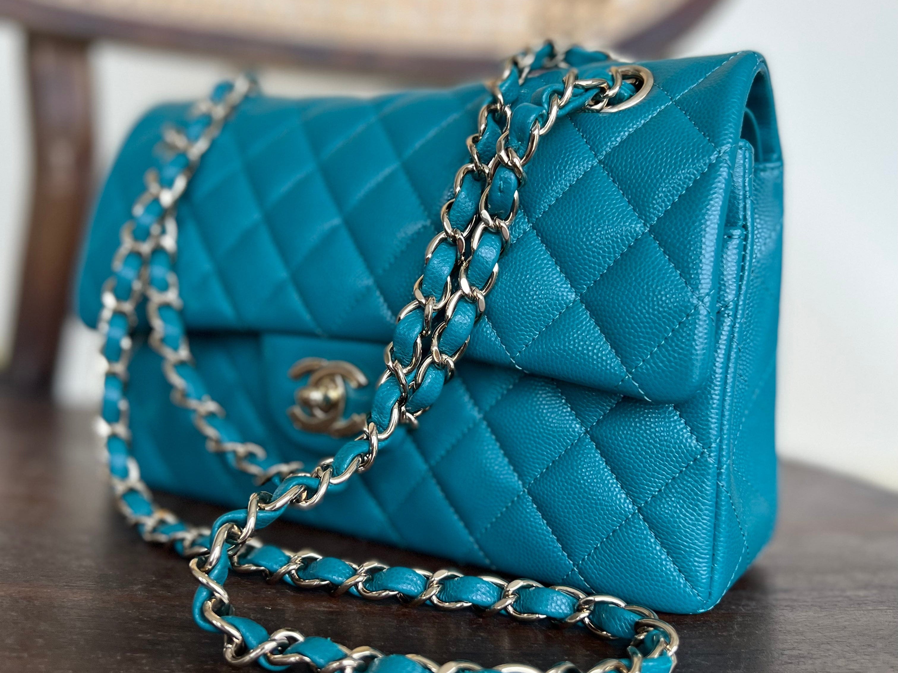 CHANEL Handbag 21C Dark Teal Caviar Quilted Classic Double Flap Small Light Gold Hardware -Knockoff
