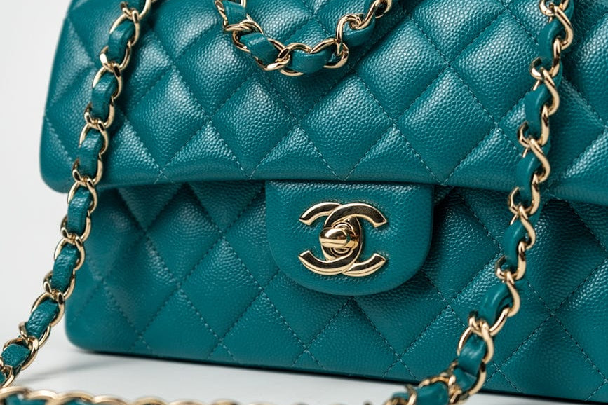 CHANEL Handbag 21C Dark Teal Caviar Quilted Classic Double Flap Small Light Gold Hardware -Knockoff
