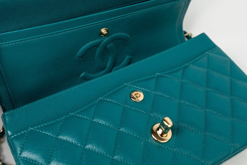 CHANEL Handbag 21C Dark Teal Caviar Quilted Classic Double Flap Small Light Gold Hardware -Knockoff
