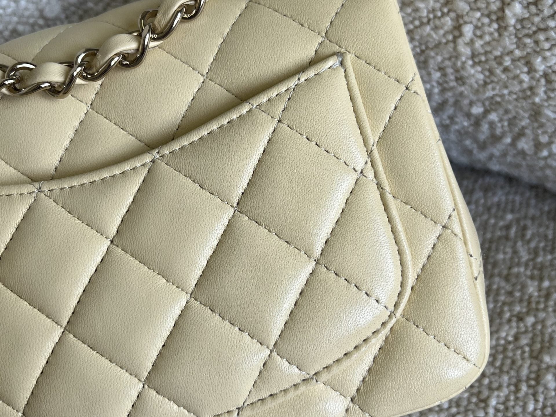 CHANEL Handbag 21C Mini Square Yellow Lambskin Quilted Single Flap LGHW -Knockoff
