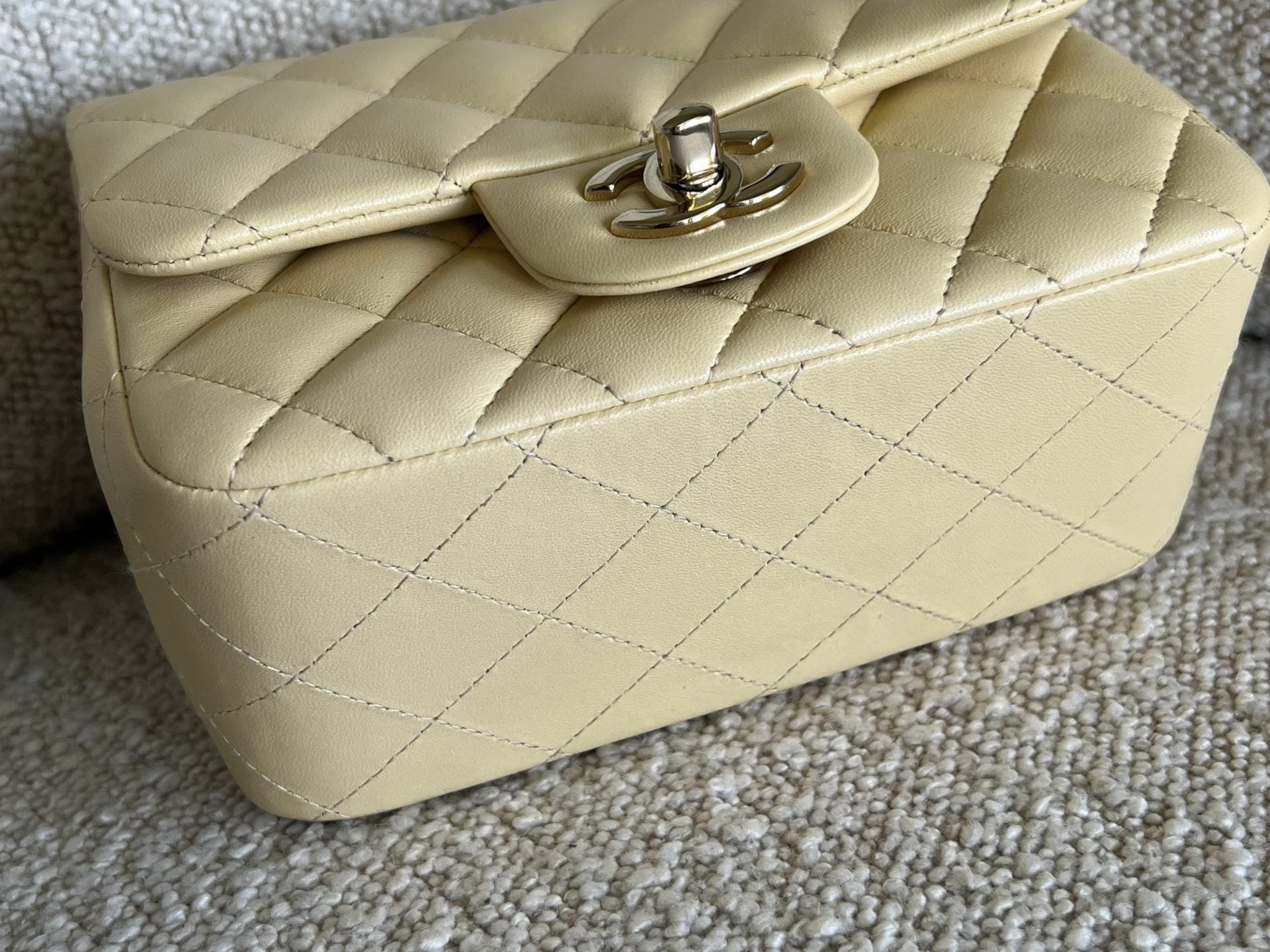 CHANEL Handbag 21C Mini Square Yellow Lambskin Quilted Single Flap LGHW -Knockoff
