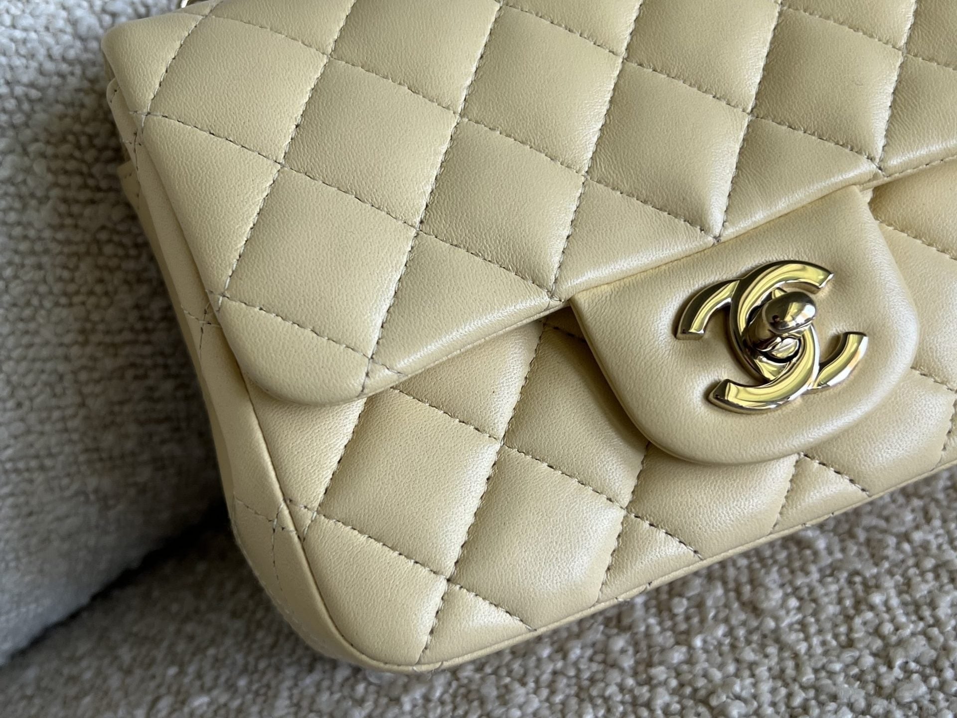 CHANEL Handbag 21C Mini Square Yellow Lambskin Quilted Single Flap LGHW -Knockoff
