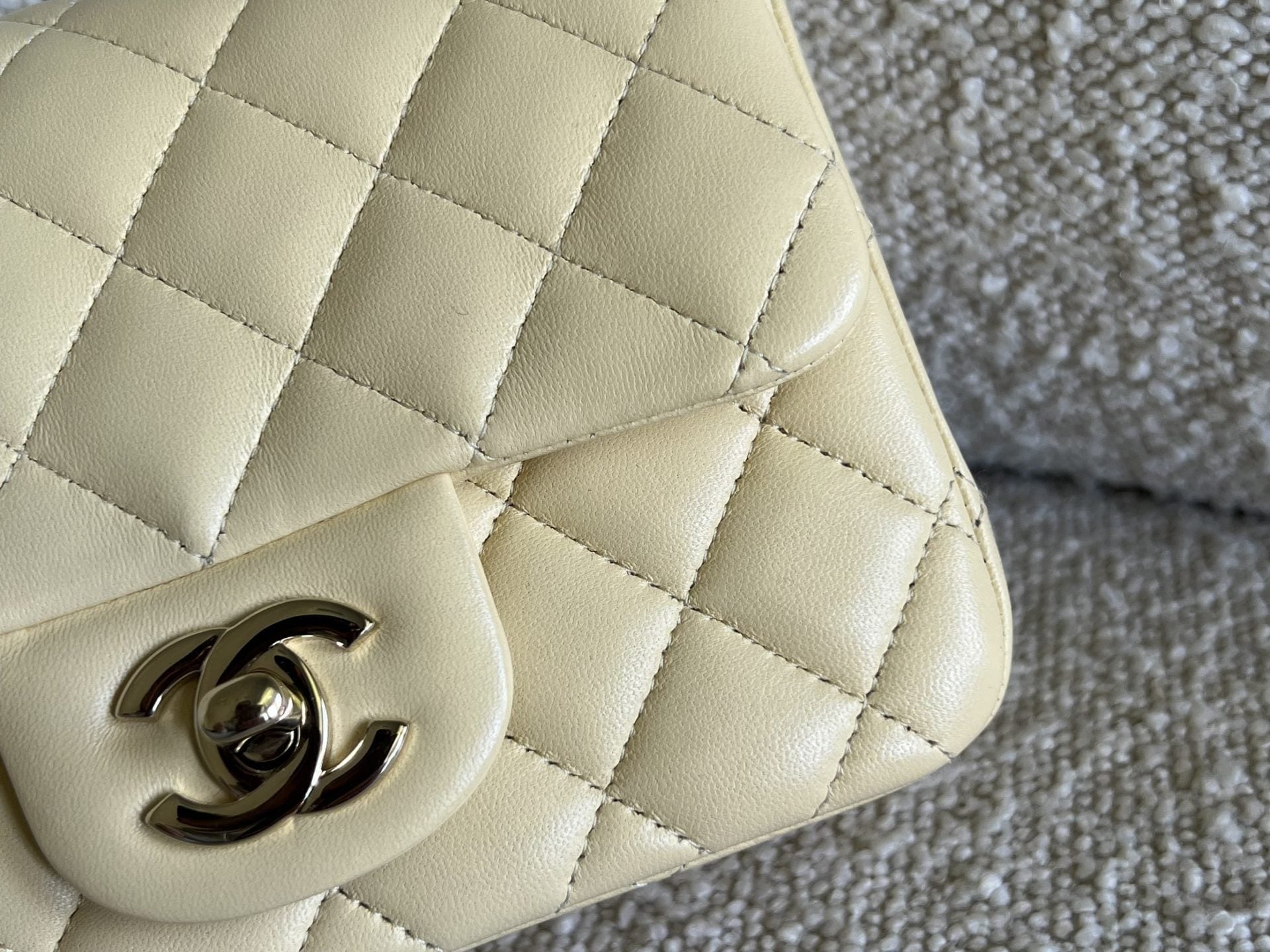 CHANEL Handbag 21C Mini Square Yellow Lambskin Quilted Single Flap LGHW -Knockoff
