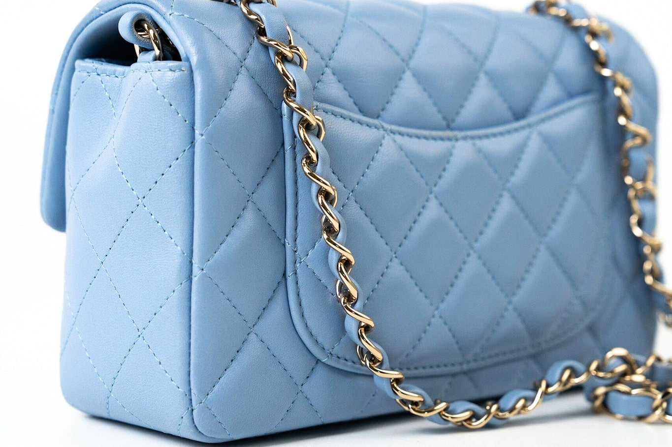 CHANEL Handbag 21C Sky Blue Lambskin Quilted Mini Rectangular Flap Light Gold Hardware -Knockoff
