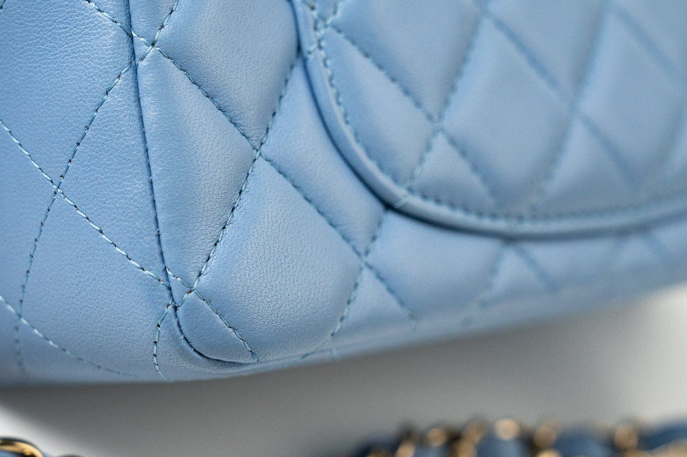 CHANEL Handbag 21C Sky Blue Lambskin Quilted Mini Rectangular Flap Light Gold Hardware -Knockoff
