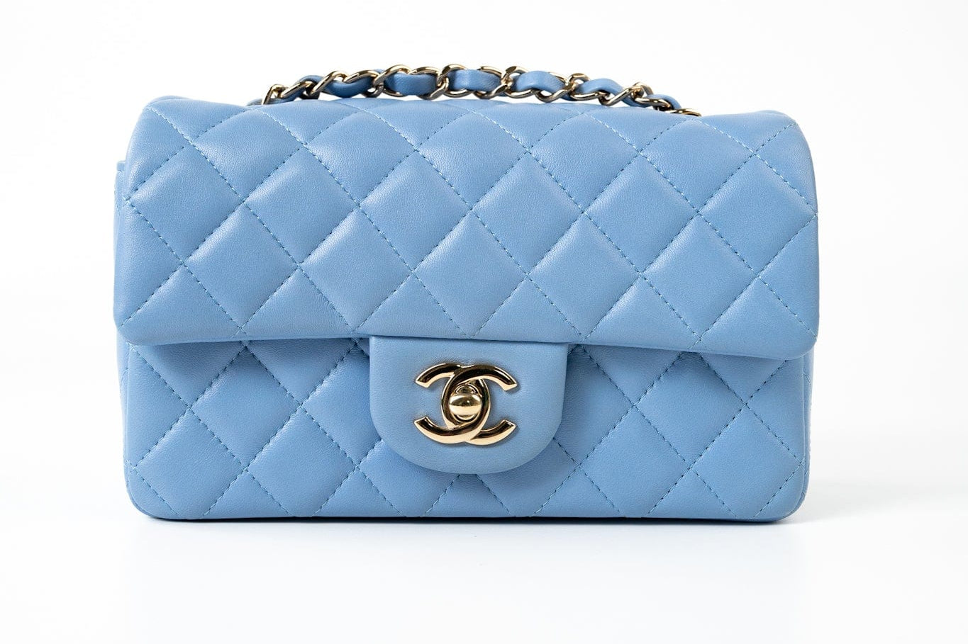 CHANEL Handbag 21C Sky Blue Lambskin Quilted Mini Rectangular Flap Light Gold Hardware -Knockoff
