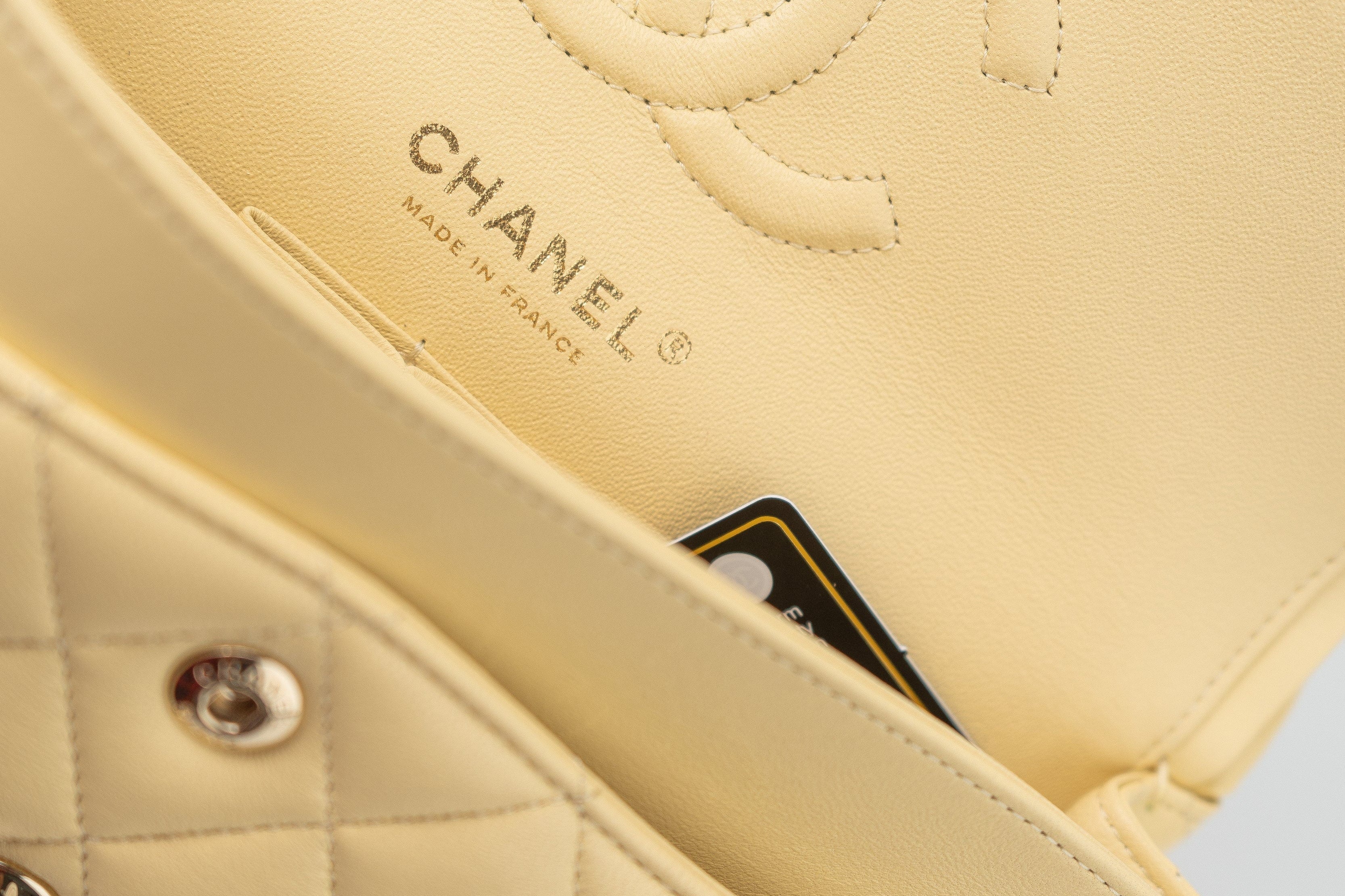 CHANEL Handbag 21C Yellow Lambskin Quilted Classic Flap Small Light Gold Hardware -Knockoff
