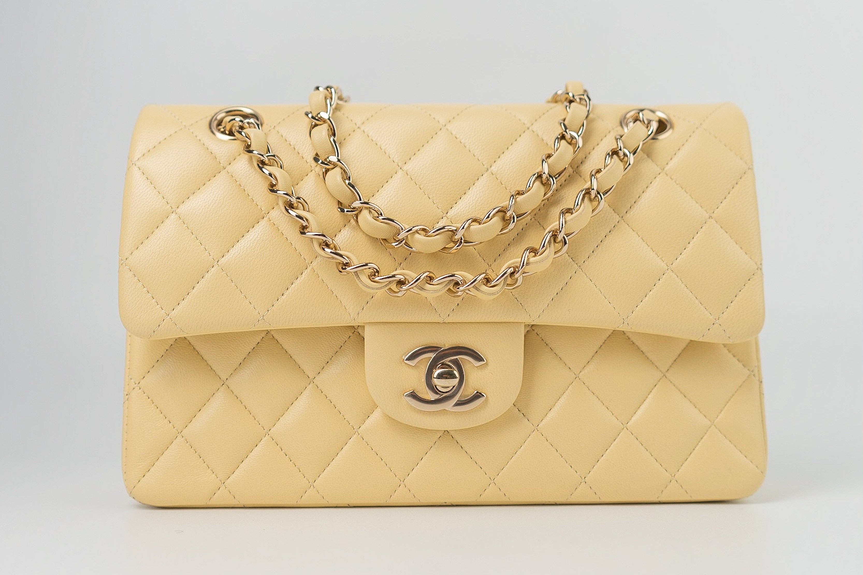 CHANEL Handbag 21C Yellow Lambskin Quilted Classic Flap Small Light Gold Hardware -Knockoff
