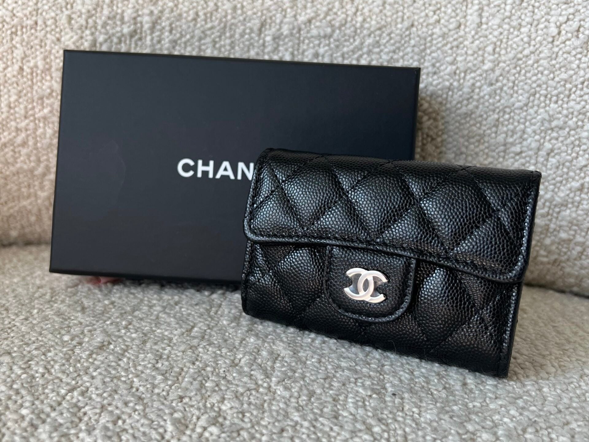 CHANEL Handbag 21K Black Caviar Quilted Key Holder Wallet Silver Hardware -Knockoff
