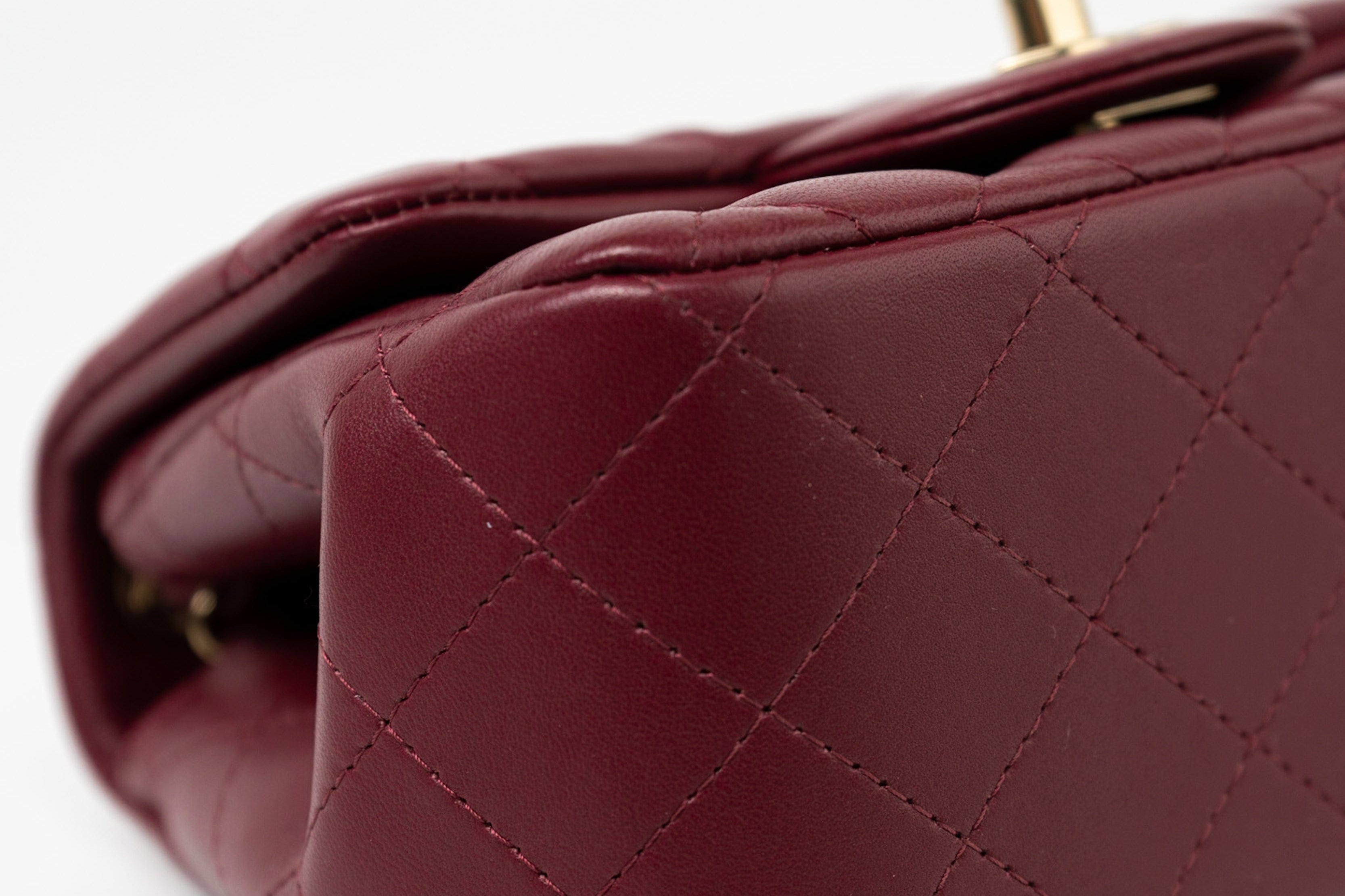 CHANEL Handbag 21K Burgundy Lambskin Quilted Mini Square Flap -Knockoff
